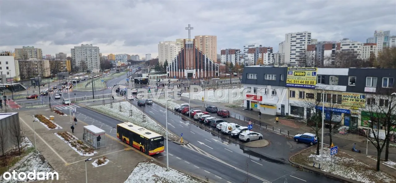 Rozkładowe 3 pokoje obok metra Kondratowicza