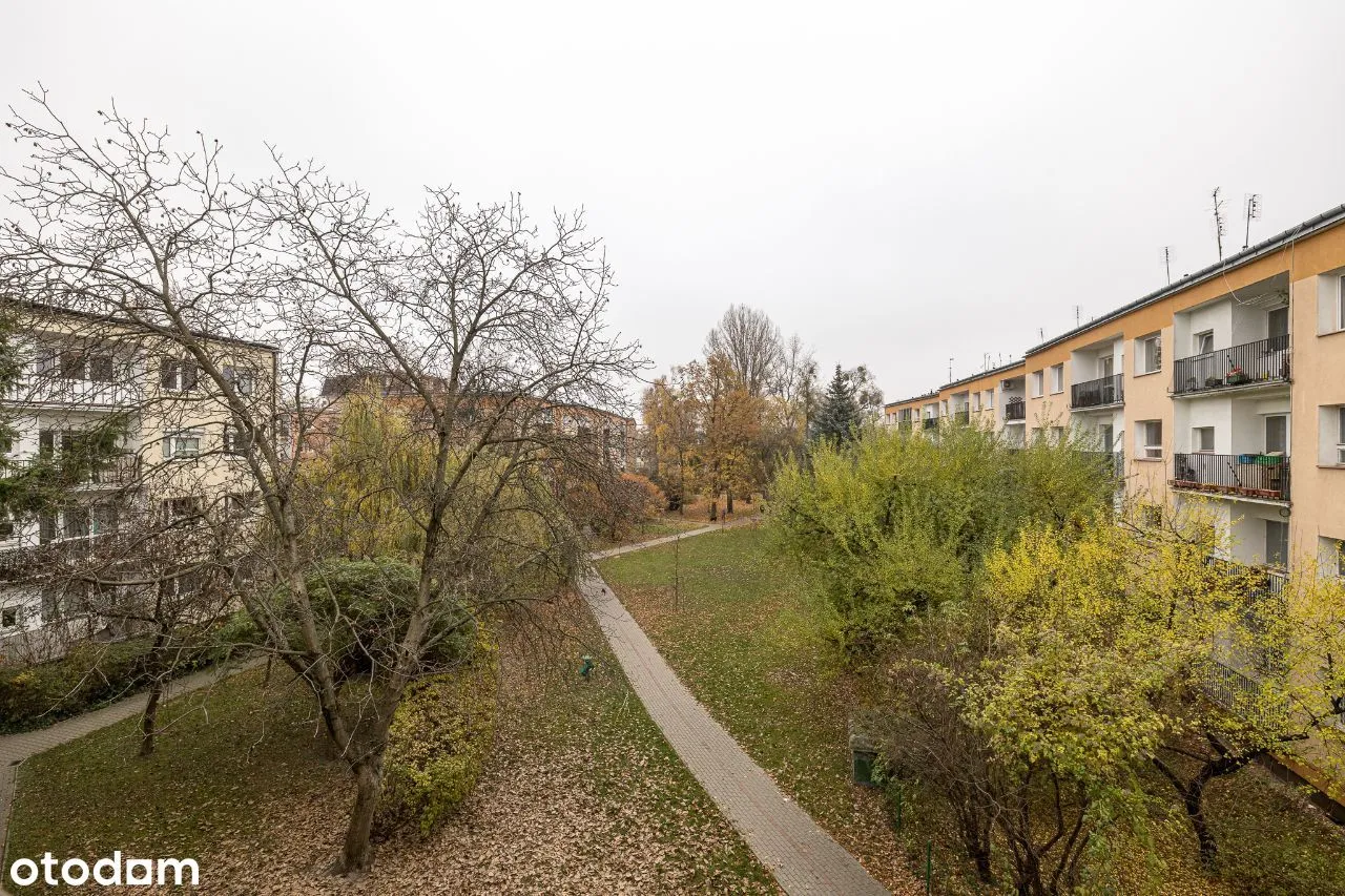 Dwustronne, balkon, zieleń, blisko metro