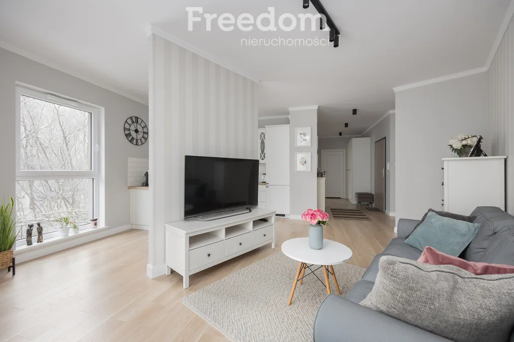 Nowoczesny apartament z dużym balkonem 