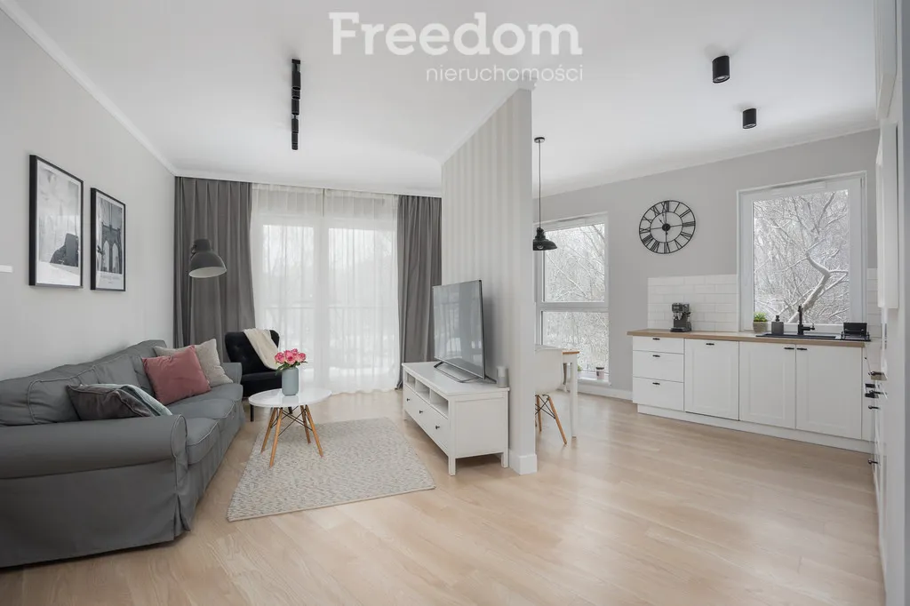 Nowoczesny apartament z dużym balkonem 