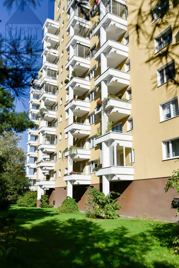 Żoliborz. 2 pokoje z widną kuchnią, parking. Park 