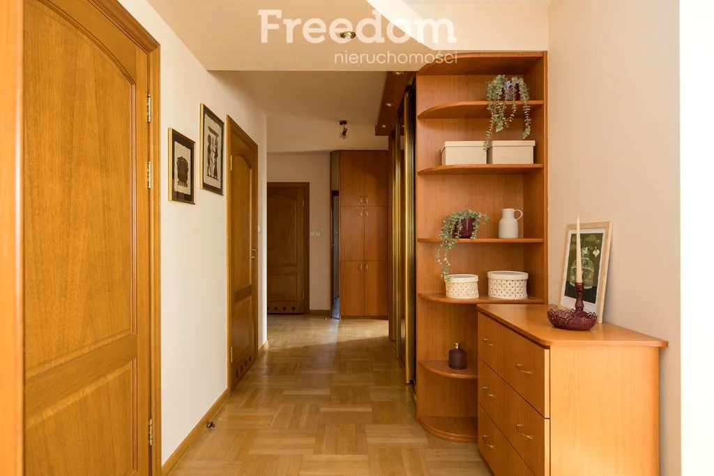 Apartament w sąsiedztwie stacji metra Imielin 