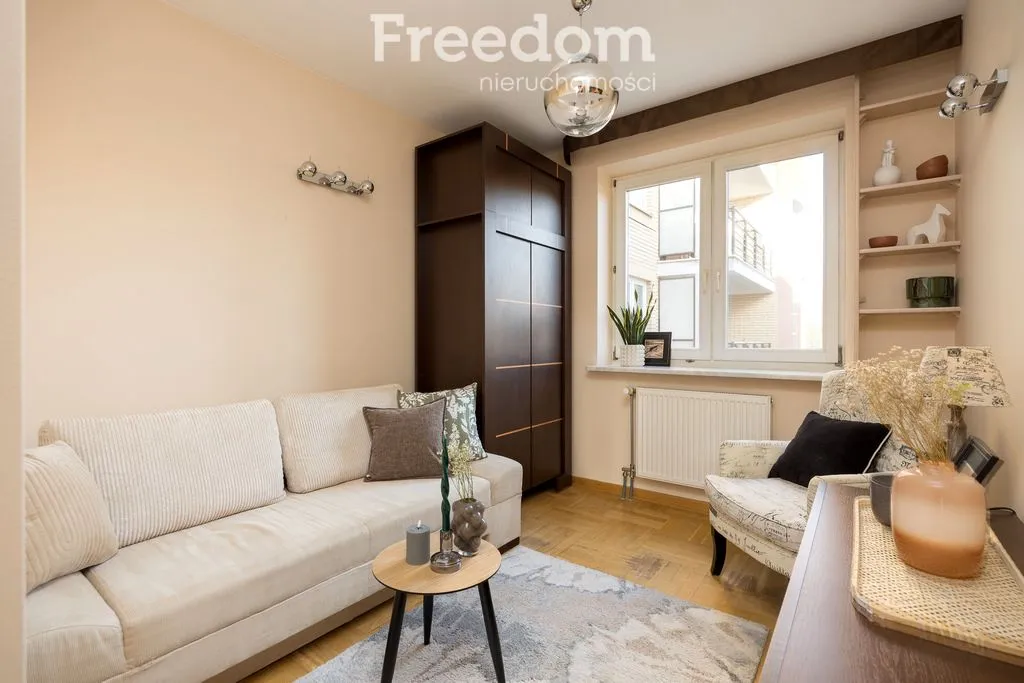 Apartament w sąsiedztwie stacji metra Imielin 