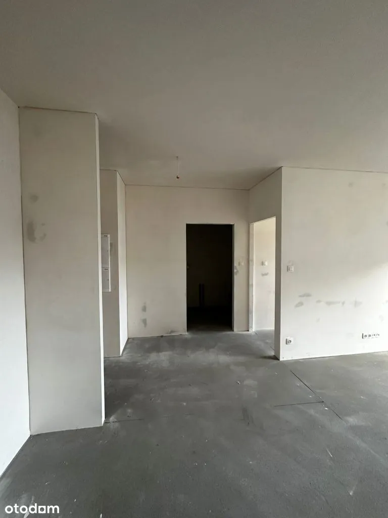 2-pokojowe mieszkanie 40m2 + balkon ! SKM !