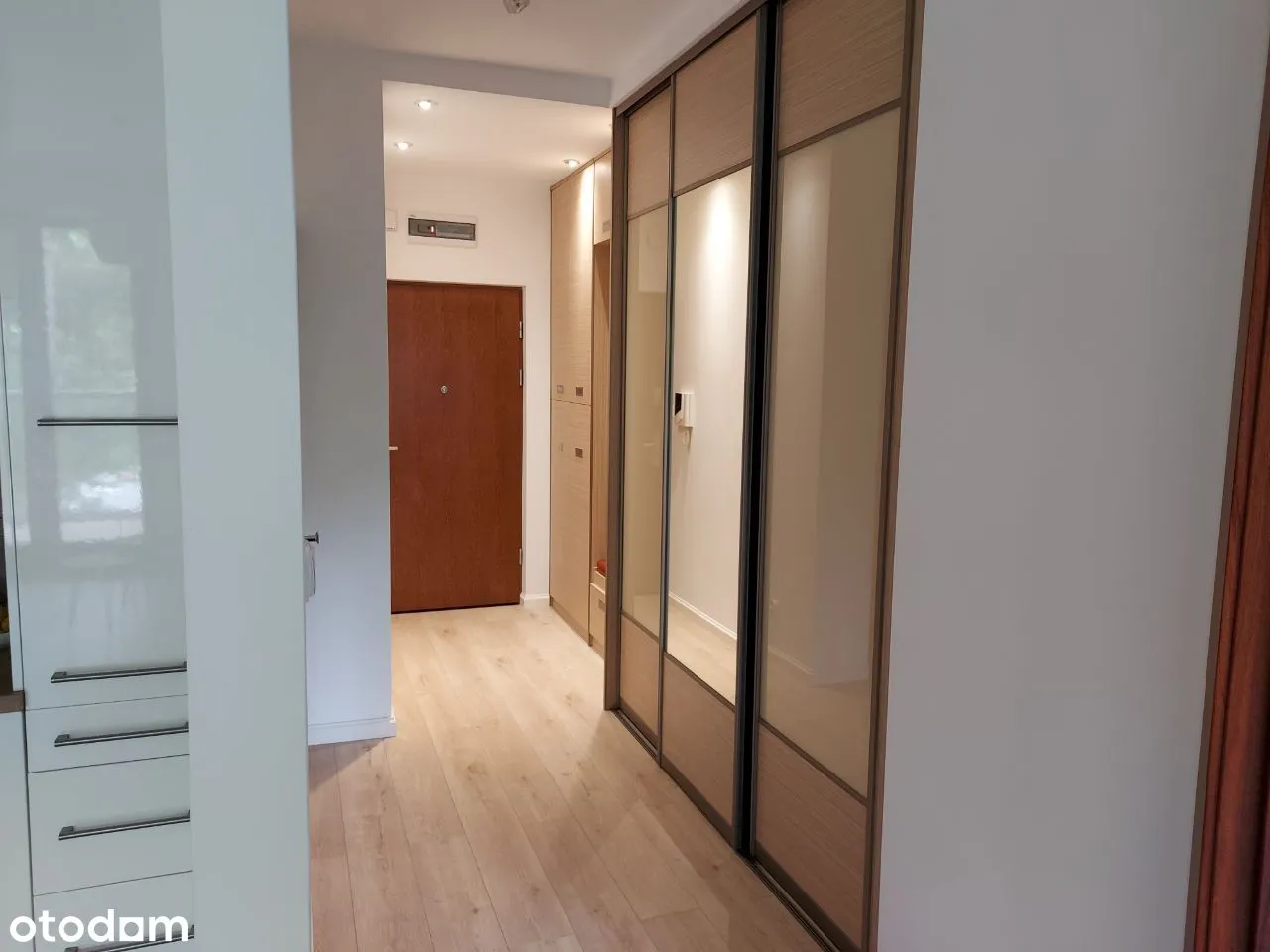 Kameralny apartamentowiec, ANIN, 48.5m2, 2 pokoje