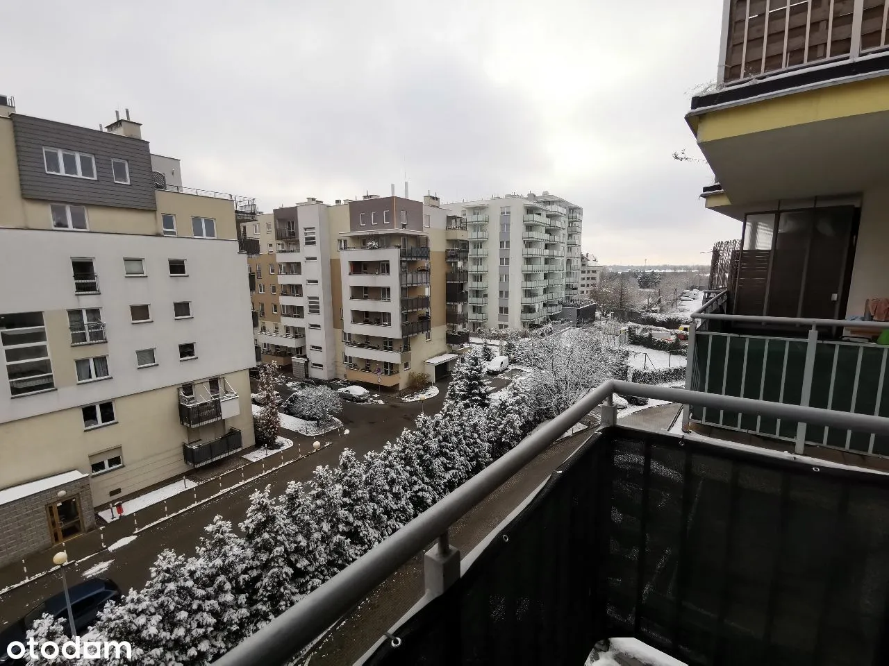 2/3 pokoje 52 m2 kompaktowe dwustronne balkon