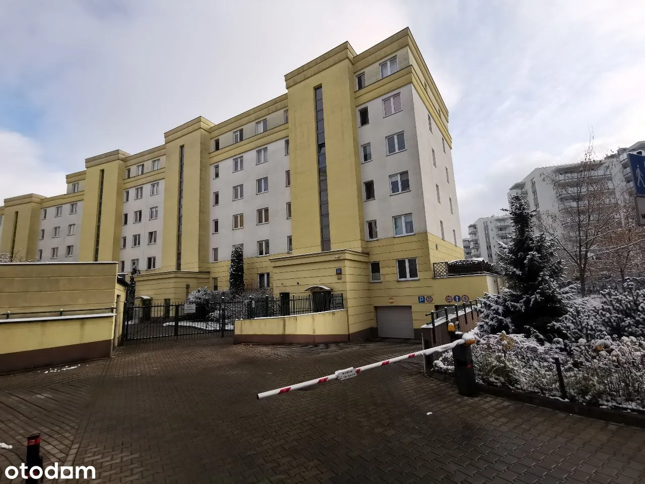 2/3 pokoje 52 m2 kompaktowe dwustronne balkon