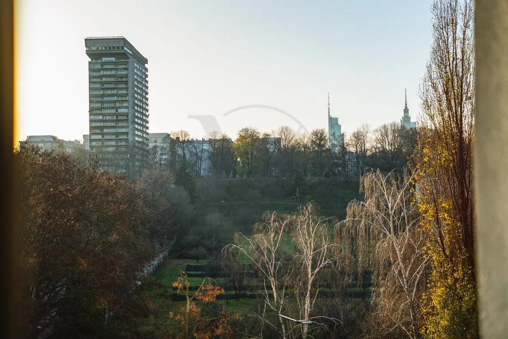 Mieszkanie z balkonem i widokiem na park 