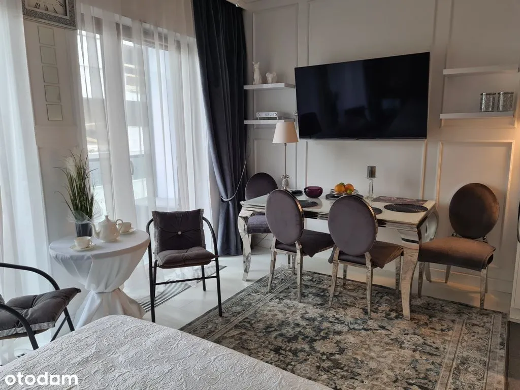 Stylowy apartament 24,06 m2 z dużą loggią, Wola