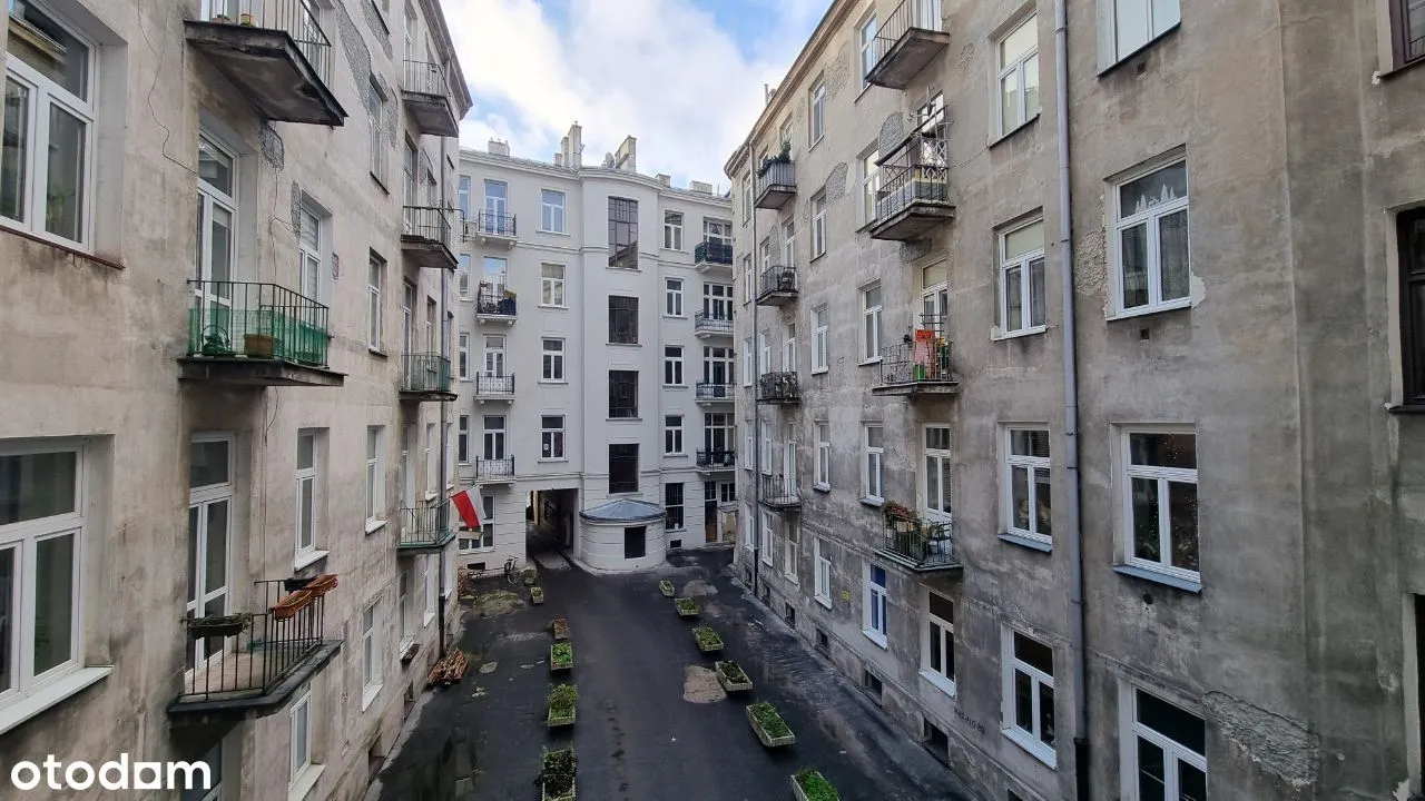 Stara Praga|Targowa46|Zabytek|1913 r.|Balkon|Metro