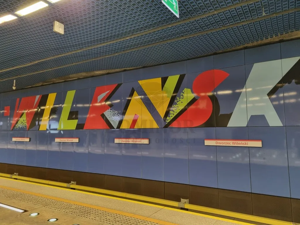 atrakcyjna cena, dwa poziomy. metro, 2 balkony 