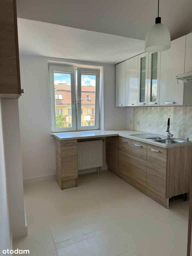 Przestronne mieszkanie 3 p. 60m2, balkon, garaż