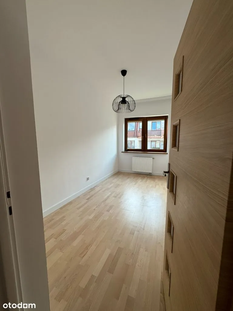 Przestronne mieszkanie 3 p. 60m2, balkon, garaż