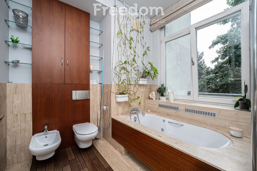 Elegancki apartament: 2 loggie, basen, siłownia 