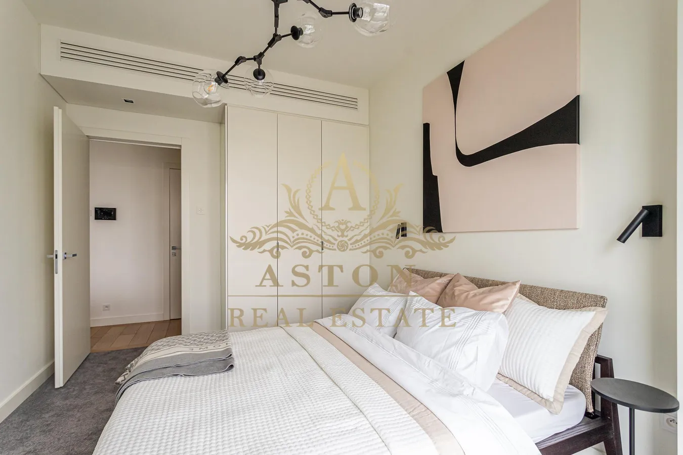 Luxury 1 bedroom apartment at floor Złota 44 