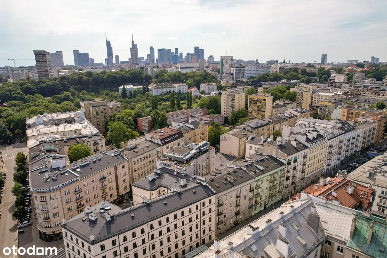 Elektrownia Powiśle, Metro, ul. Dobra, kamienica