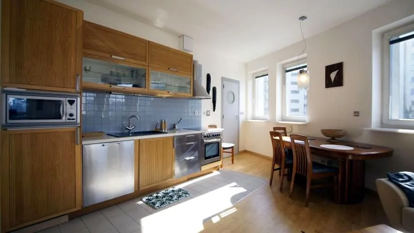 Apartament, Aleja Komisji Edukacji Narodowej