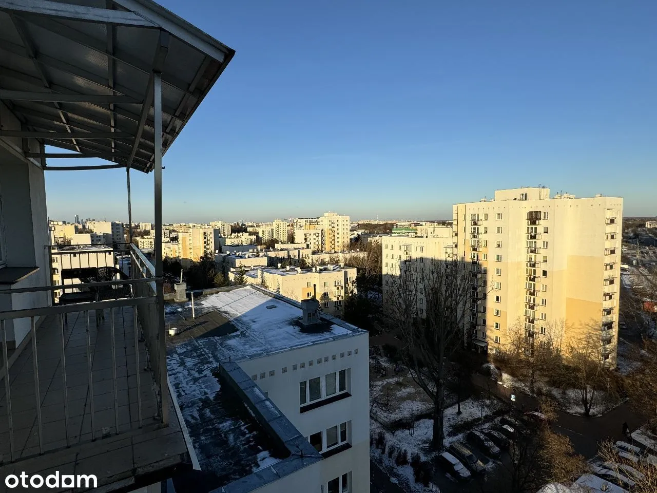 3 oddzielne pokoje z balkonem - Metro Stokłosy