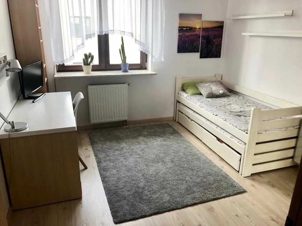 Klimatyzowany apartament 3 pokoje 75 m2 / garaż