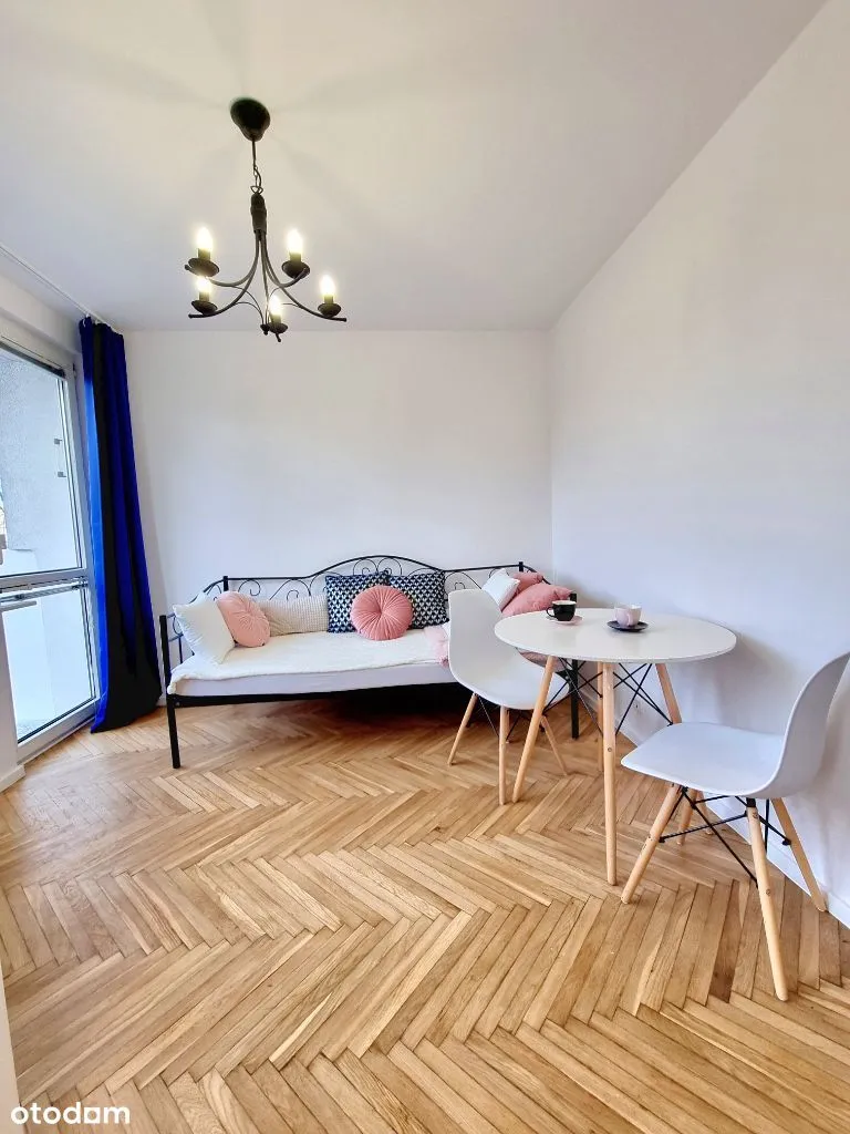 Bezpośrednio 2 pokoje 27.5m2 plus balkon