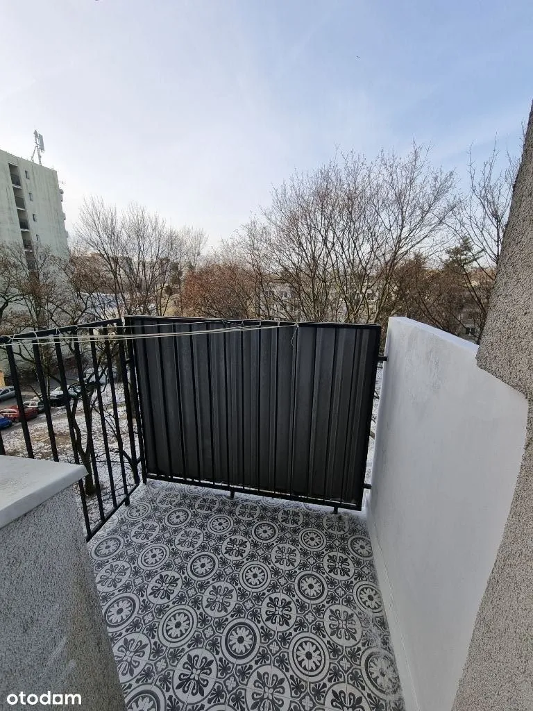 Bezpośrednio 2 pokoje 27.5m2 plus balkon