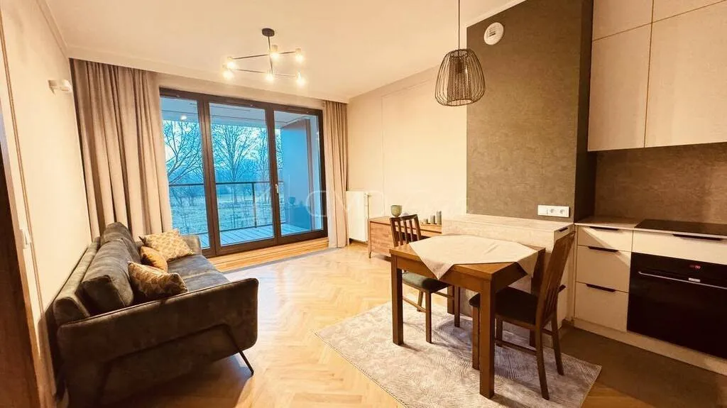 Nowy apartament z widokiem na park 