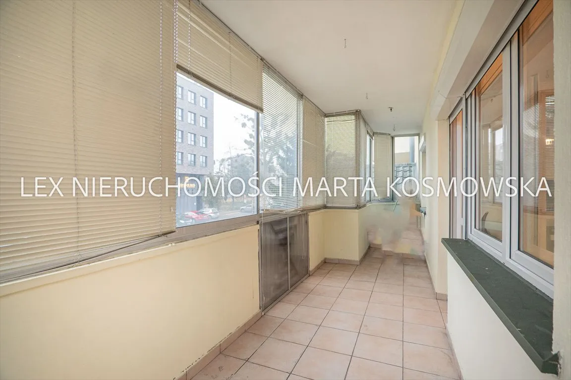 Sprzedam mieszkanie czteropokojowe : Warszawa Ochota , ulica ul. Włodarzewska, 81 m2, 1450000 PLN, 4 pokoje - Domiporta.pl