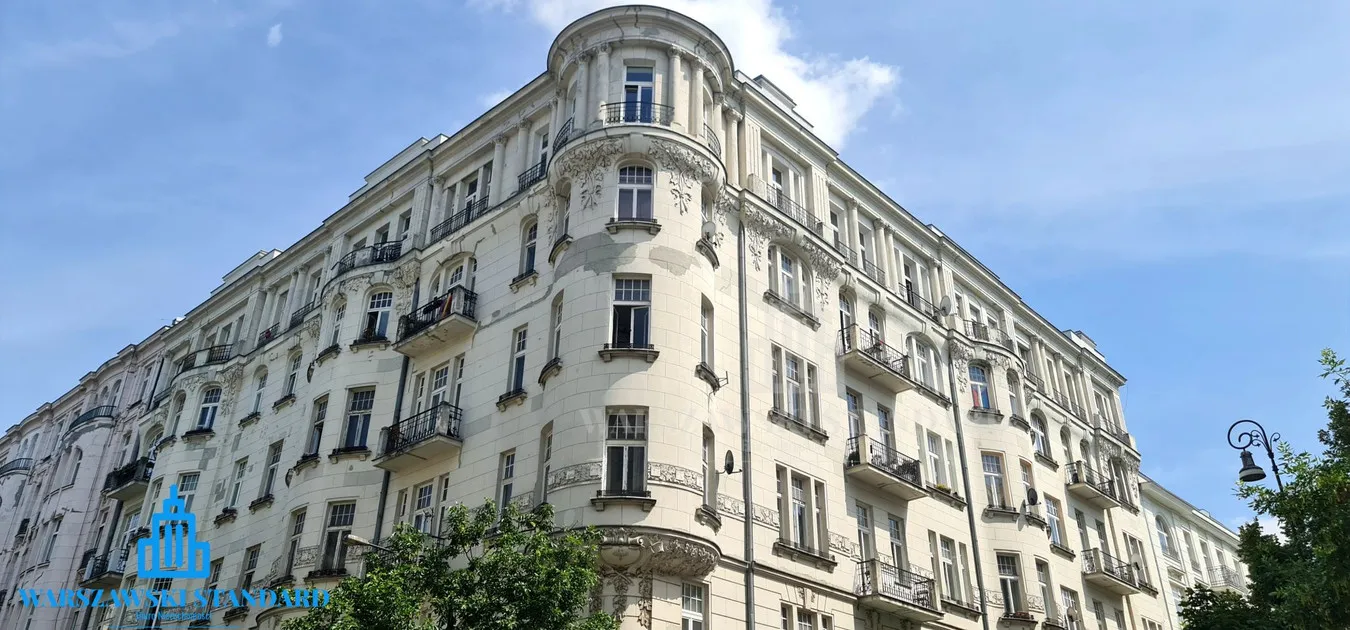 Wygodny apartament w zabytkowej kamienicy - ścisłe centrum, ul. Hoża 