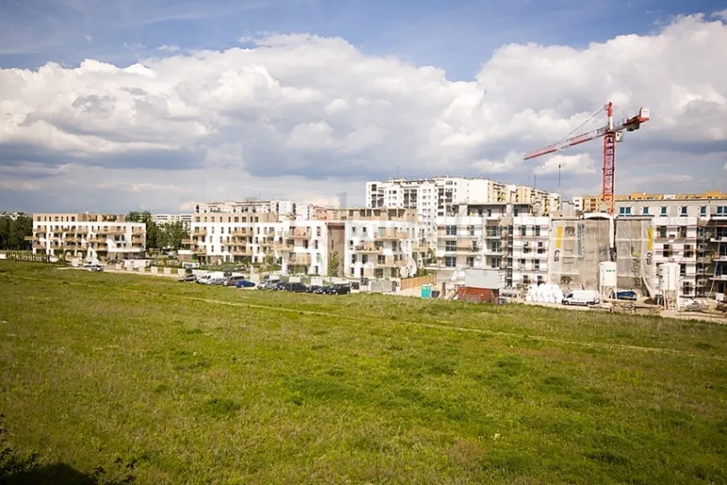 Bemowo - wygodna kawalerka z balkonem i garażem 