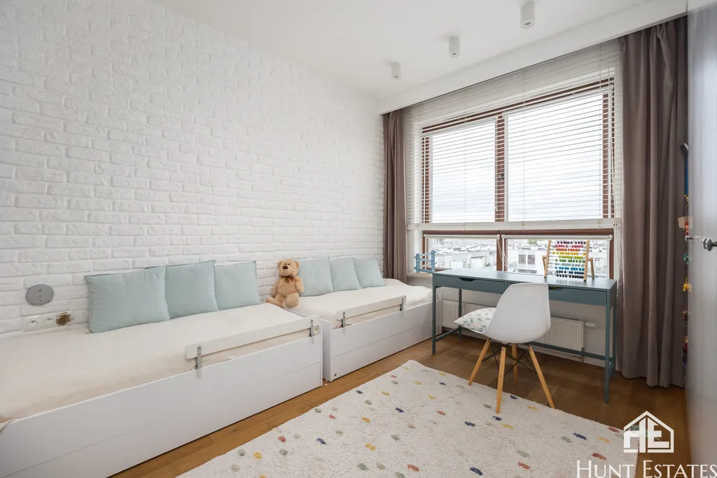 Apartament na ostatnim piętrze, Żoliborz 