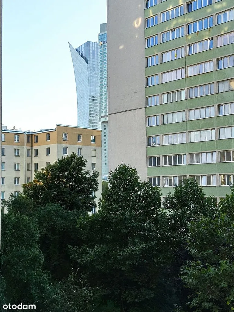 2 Pokojowe W Apartamentowcu, Metro Świętokrzyska