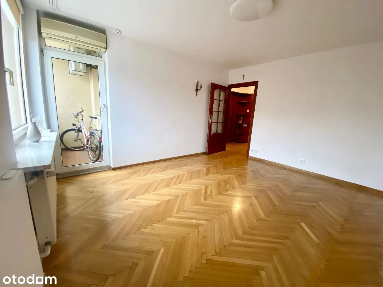 3 pok przy Hali Mirowskiej. Piękny widok!
