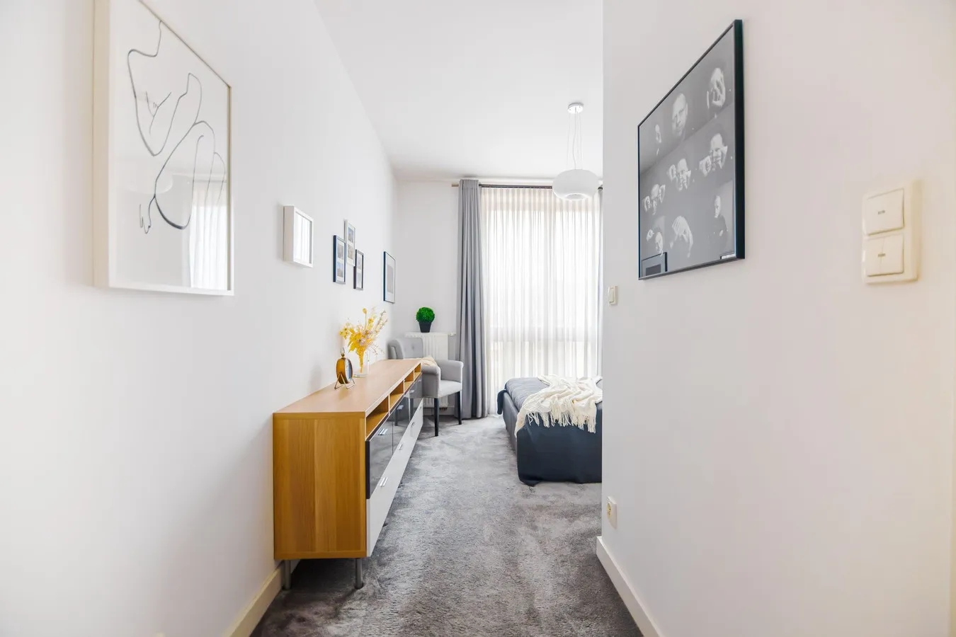 Komfortowy apartament w Miasteczku Wilanów. Duży taras, 3 miejsca parkingowe 