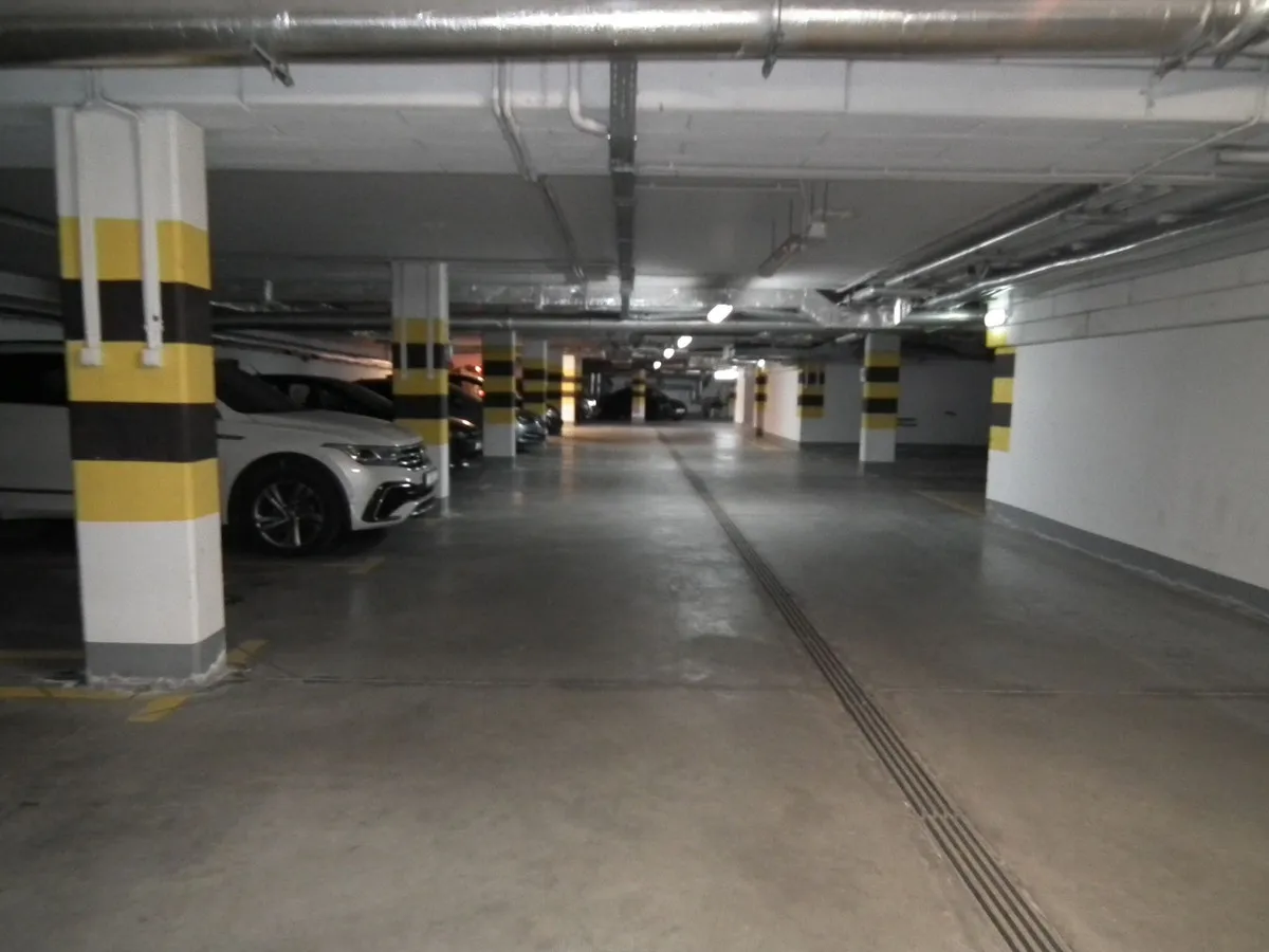 kawalerka z balkonem oraz parkingiem 