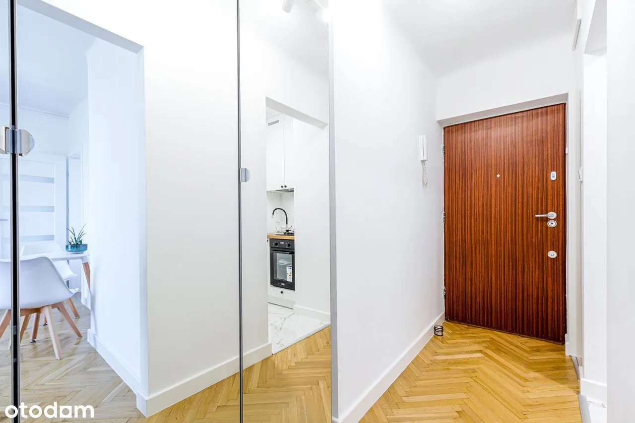 Praga Południe ul. Siennicka 23, duży balkon