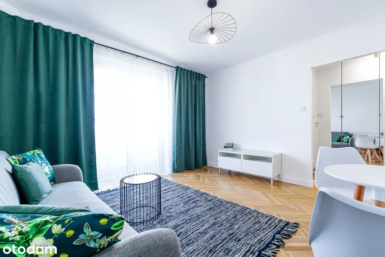 Praga Południe ul. Siennicka 23, duży balkon