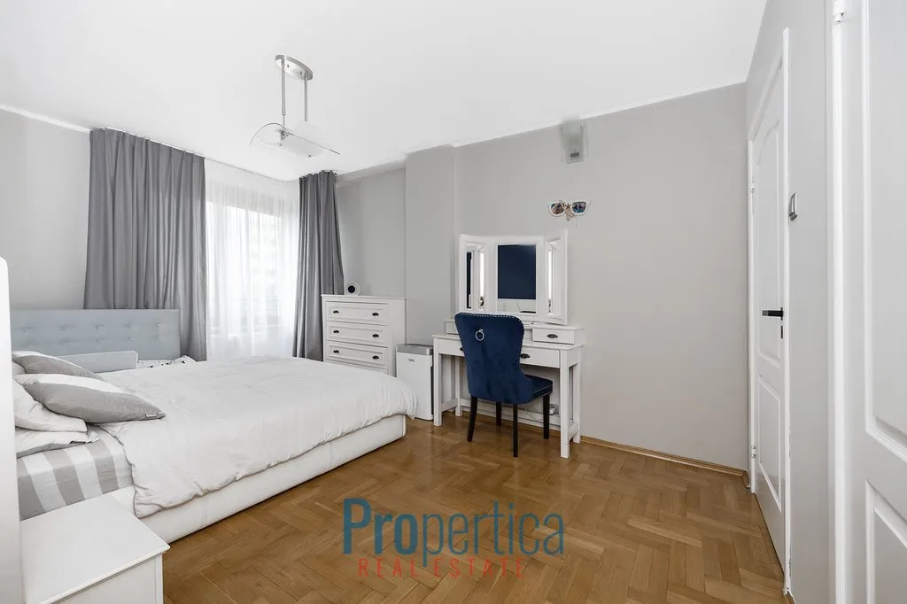 Apartament 4 pokoje na granicy Woli i Śródmieścia 