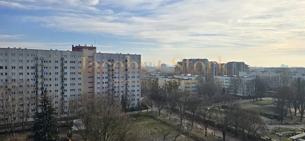 Bielany, Broniewskiego, 2 pokoje, balkon 