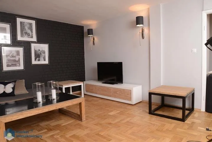 Centrum 90 m, 3 pok, apartamentowiec 