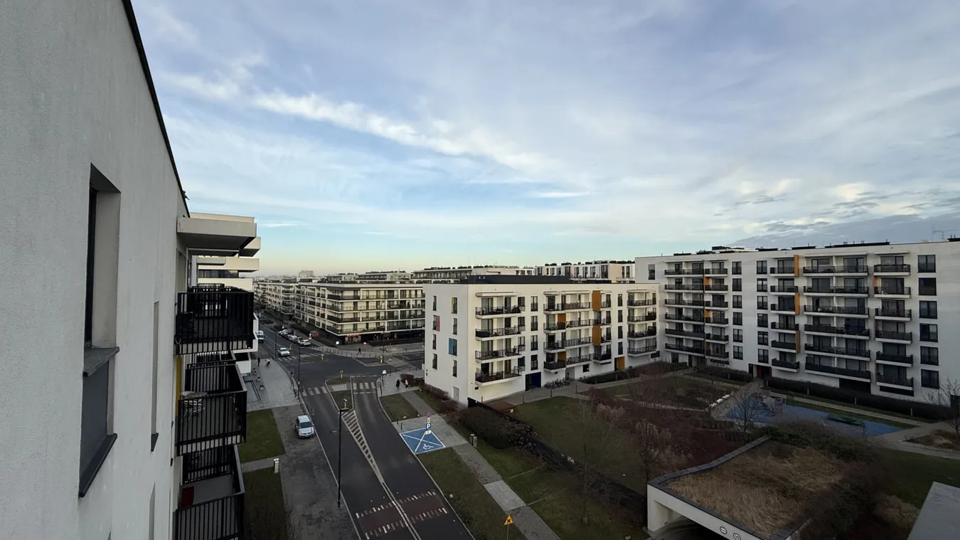 Nowoczesna kawalerka na Żoliborzu Artystycznym. Ostatnie piętro, balkon, garaż 