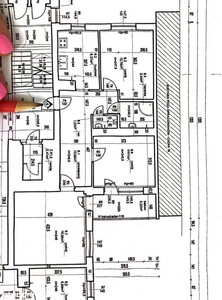 3-pokojowe mieszkanie w centrum! Parking!