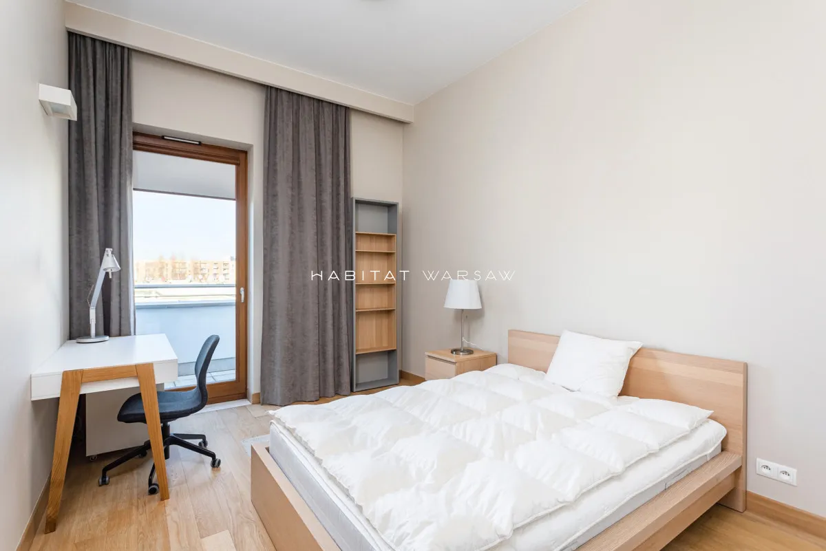 4 pokoje z tarasem, penthouse na Mokotowie 