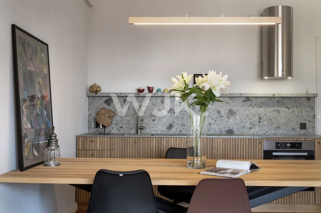 Apartament 100m2 w kamienicy, dwie sypialnie 