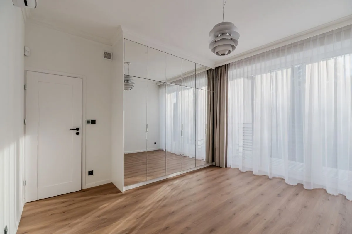 Nowy apartament z ogródkiem,3 sypialnie