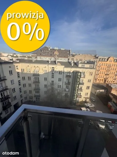 nowe studio ponad dachami Warszawy balkon metro