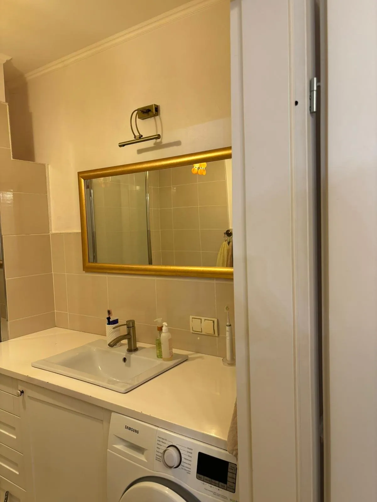 Sprzedam mieszkanie dwupokojowe: Warszawa Wola , ulica Żelazna, 59 m2, 1220000 PLN, 2 pokoje - Domiporta.pl
