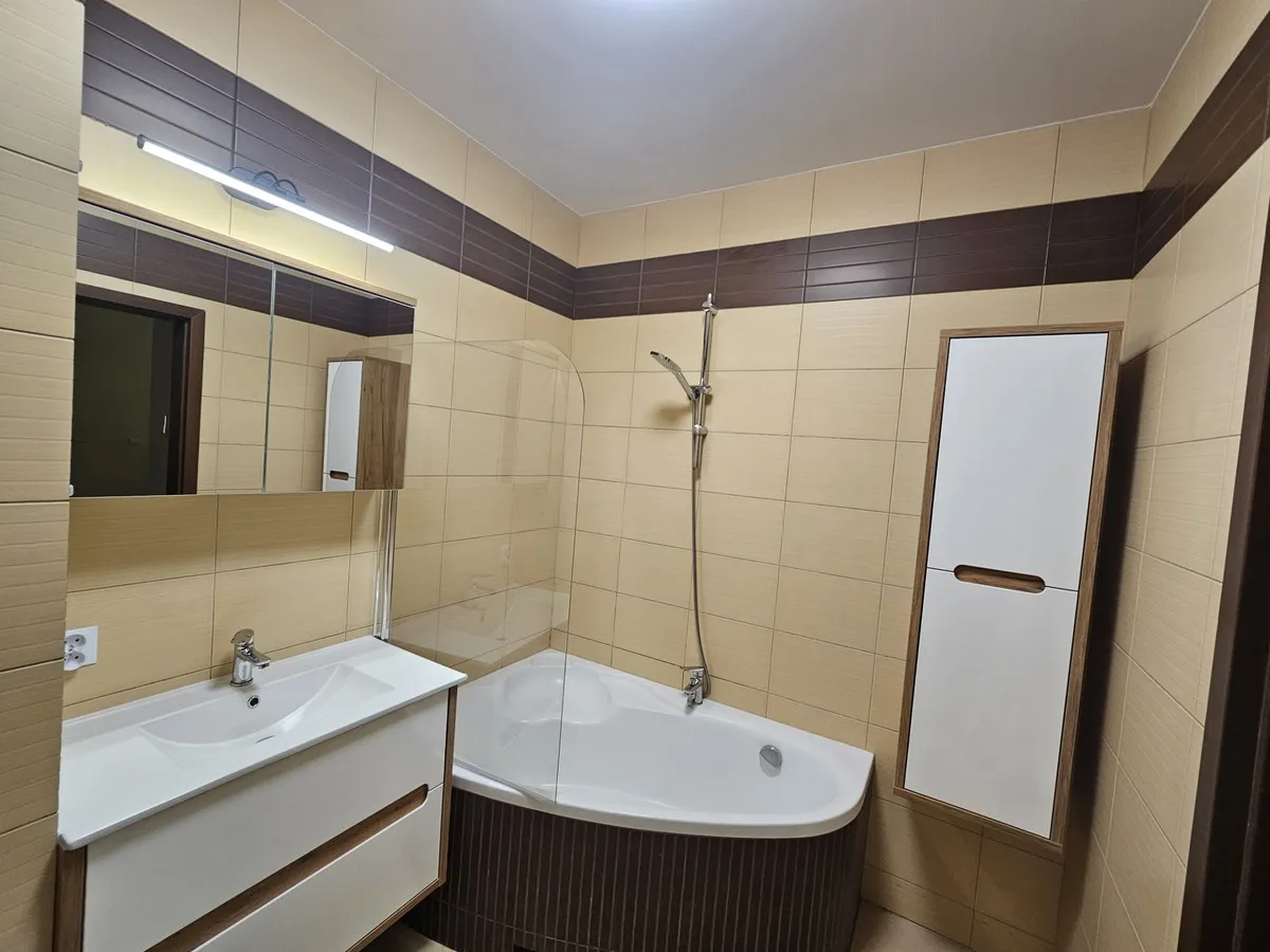 bezpośrednio apartament 2 pokoje garaż metro 