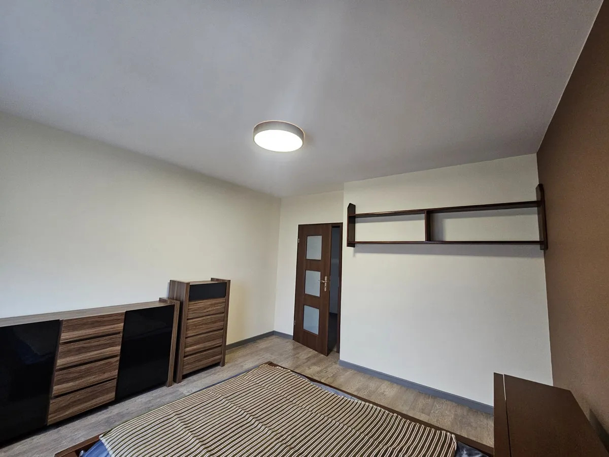 bezpośrednio apartament 2 pokoje garaż metro 