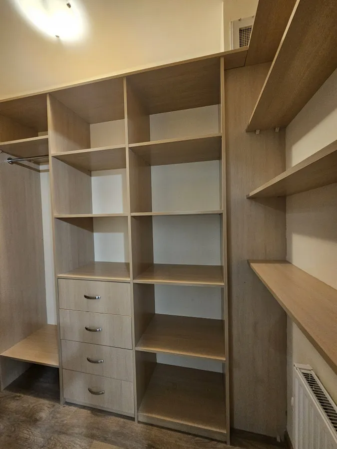 bezpośrednio apartament 2 pokoje garaż metro 