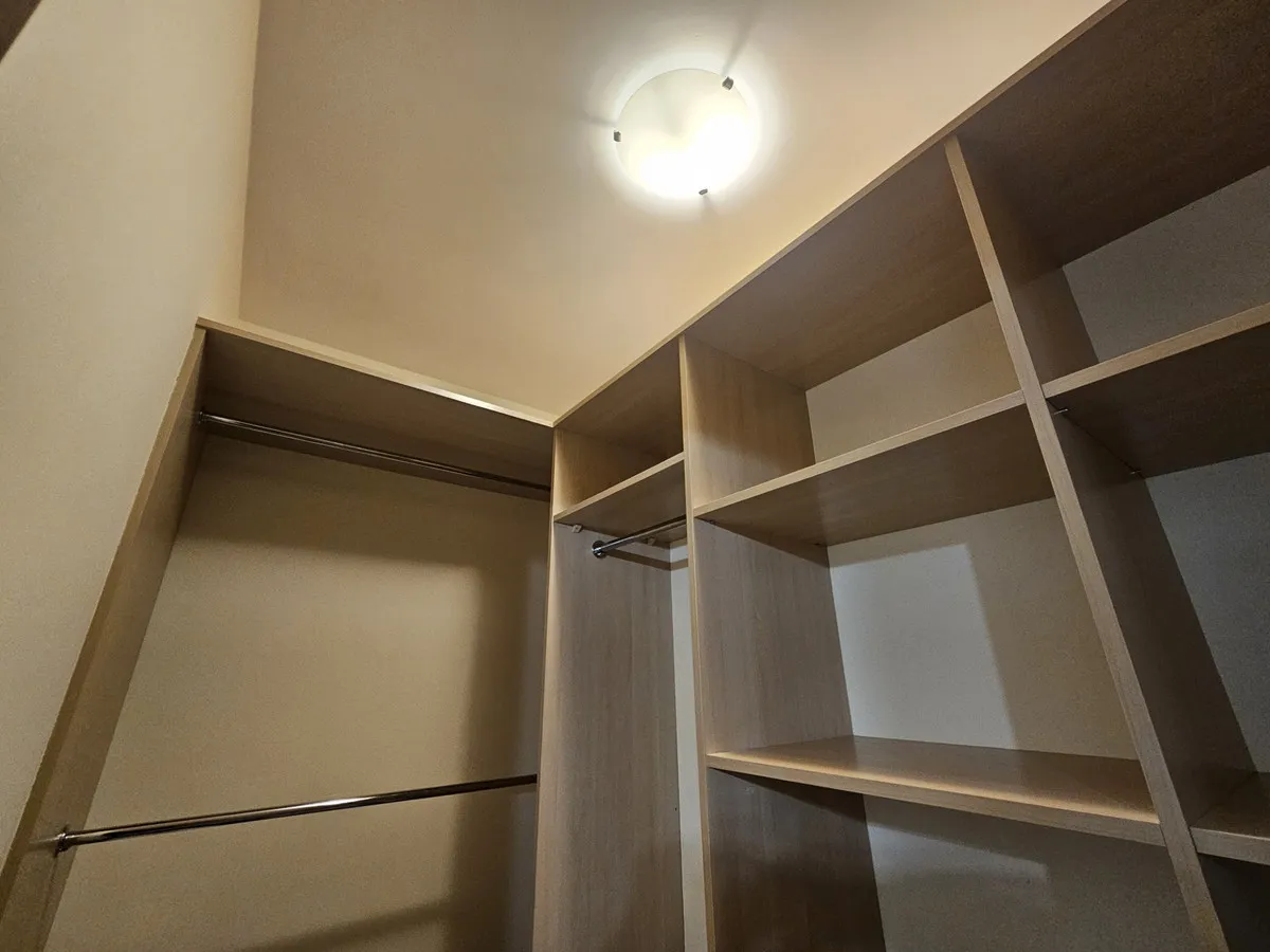 bezpośrednio apartament 2 pokoje garaż metro 